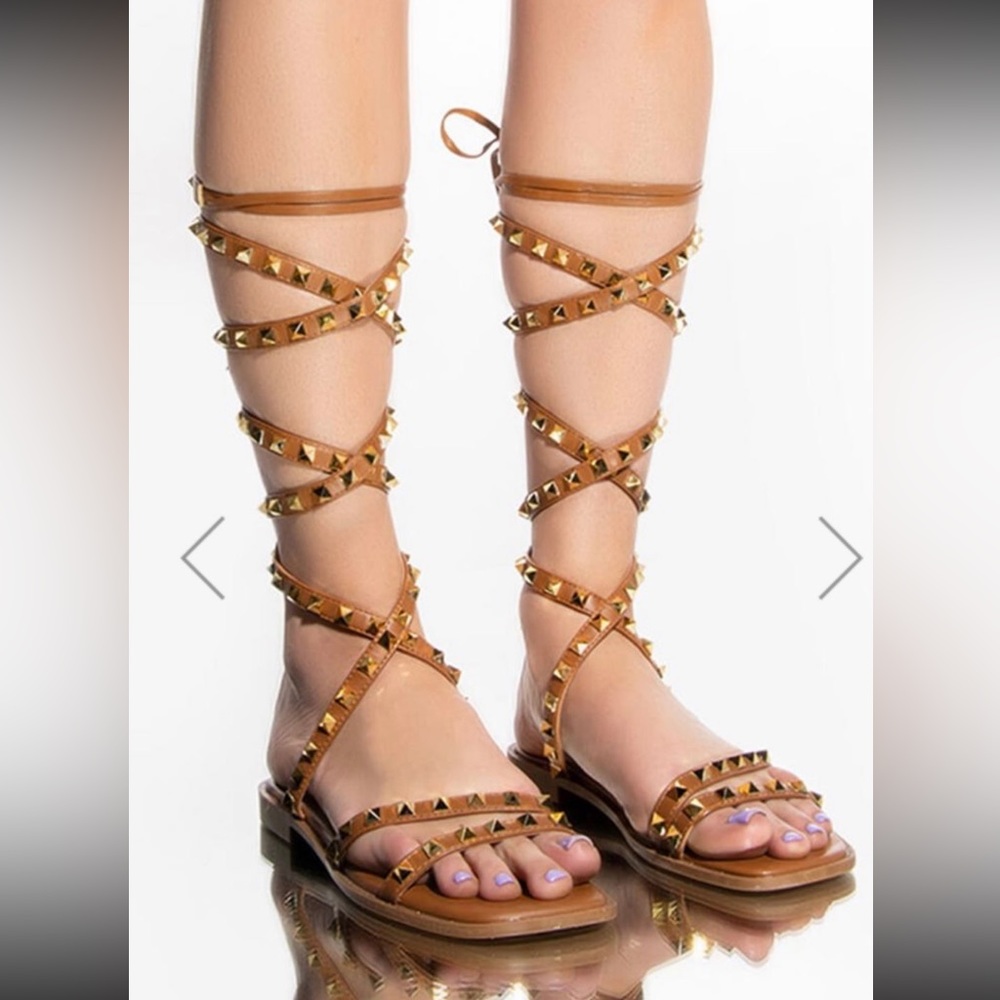 Lace up studded sandals bnib